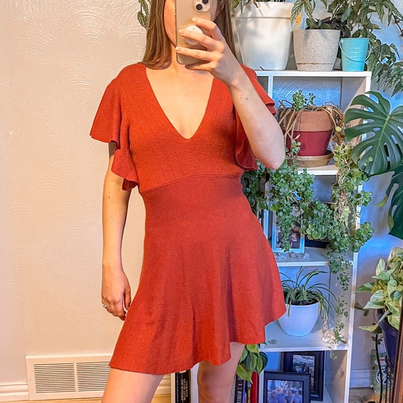 Free People Knit Mini Dress Ruffle Sleeve V-Neck Eyelets A-Line Cotton Blend - Picture 2 of 10